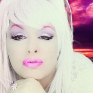 Meet your Posher, Jade